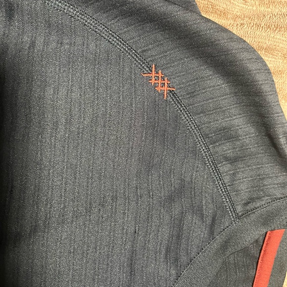 RHONE Workout/Baselayer Tee, L - Picture 6 of 8